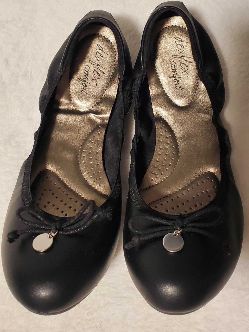 Dexflex Comfort Black Bow Ballet Flats (Worn Once) Size: 9 1/2